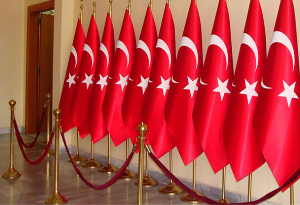 Makam Bayrakları